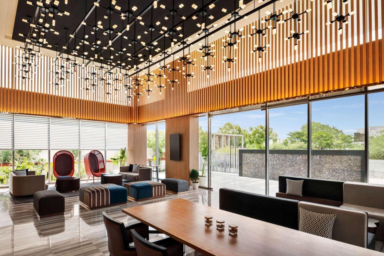 Ramada Encore By Wyndham Indore Nipania Екстериор снимка