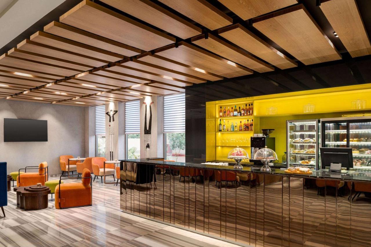 Ramada Encore By Wyndham Indore Nipania Екстериор снимка