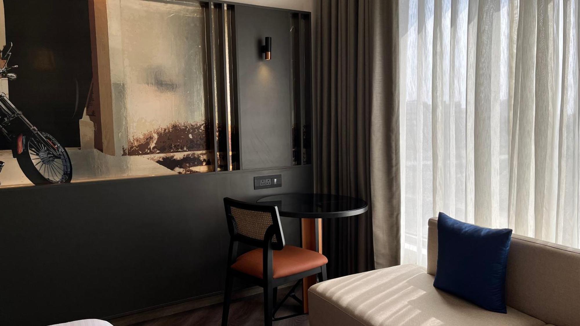 Ramada Encore By Wyndham Indore Nipania Екстериор снимка